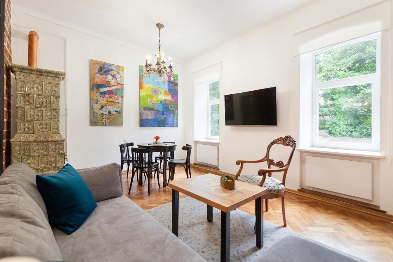 Gallery Art Apartment Лвив Екстериор снимка