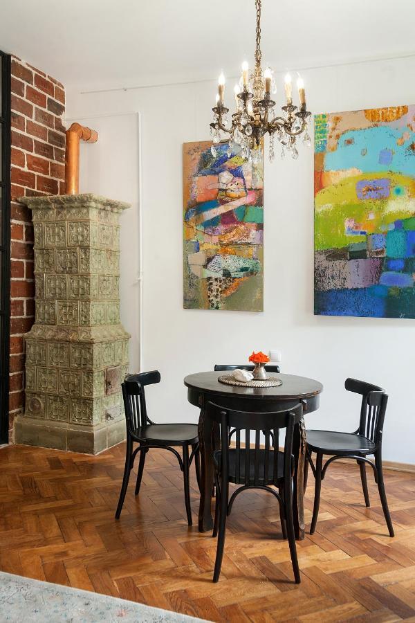Gallery Art Apartment Лвив Екстериор снимка